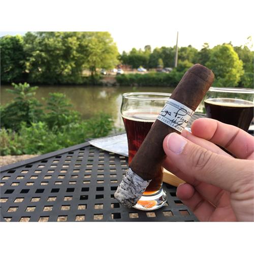 Liga Privada No. 9 Robusto 5  * 54