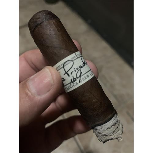 Liga Privada No. 9 Robusto 5  * 54