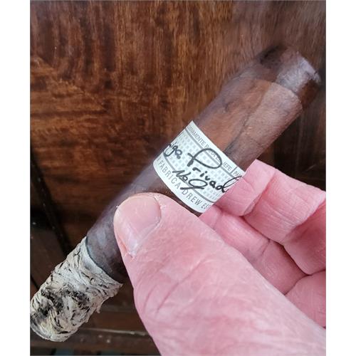 Liga Privada No. 9 Robusto 5  * 54