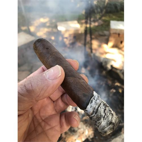 Liga Privada No. 9 Corona Doble 7  * 54