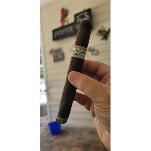 Liga Privada No. 9 Corona Doble 7  * 54