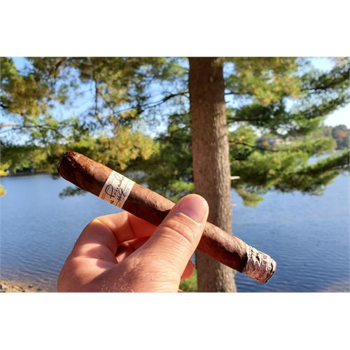 Liga Privada No. 9 Corona Doble 7  * 54