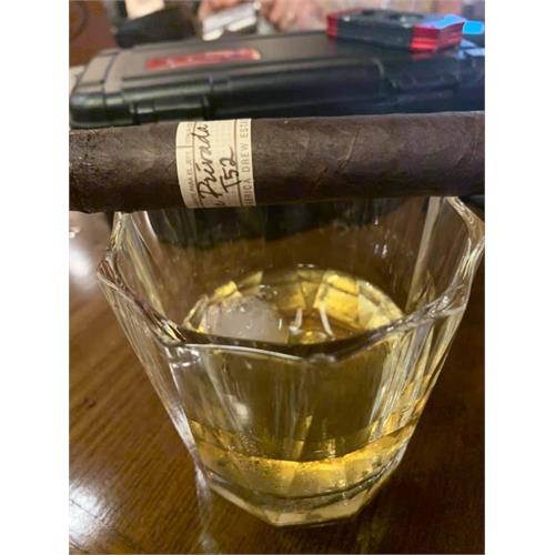 Liga Privada T52 Robusto 5  * 54