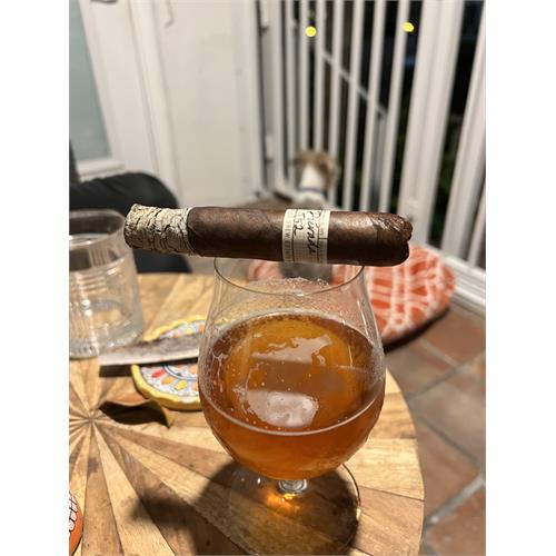 Liga Privada T52 Robusto 5  * 54