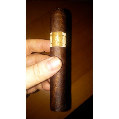 Liga Privada T52 Robusto 5  * 54