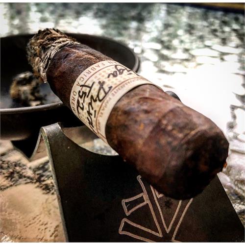 Liga Privada T52 Robusto 5  * 54