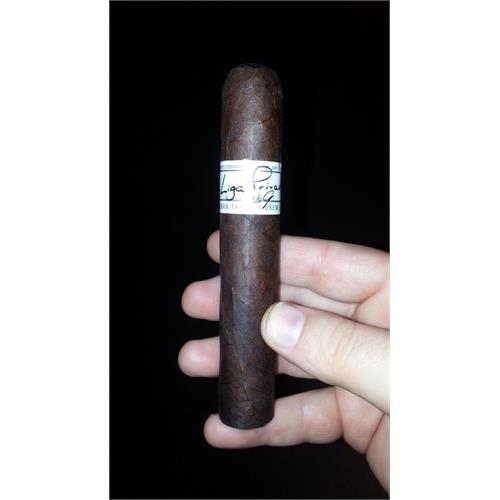 Liga Privada No. 9 Toro 6  * 52