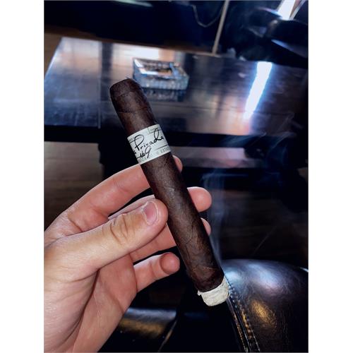 Liga Privada No. 9 Toro 6  * 52