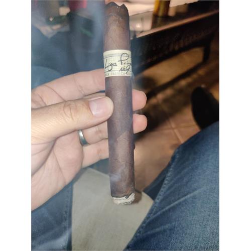 Liga Privada No. 9 Toro 6  * 52