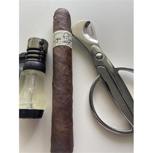 Liga Privada No. 9 Toro 6  * 52
