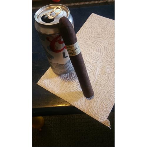 Liga Privada No. 9 Toro 6  * 52