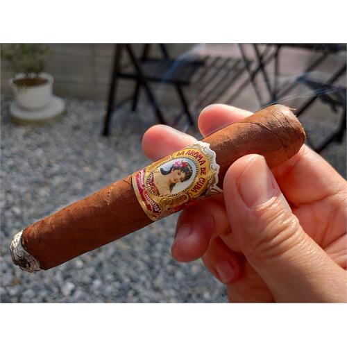La Aroma de Cuba Robusto 5 1/4 * 54
