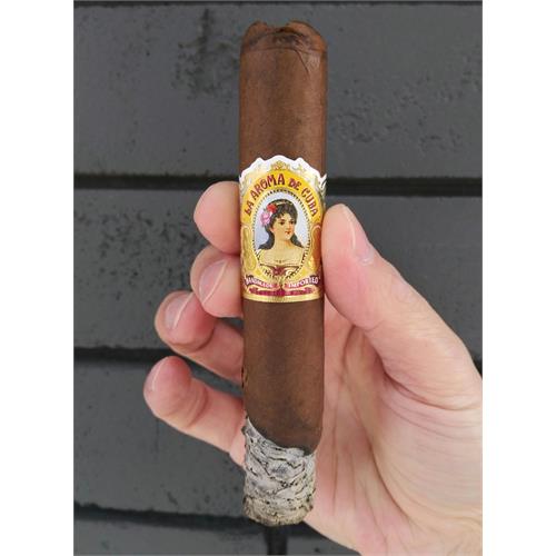 La Aroma de Cuba Robusto 5 1/4 * 54
