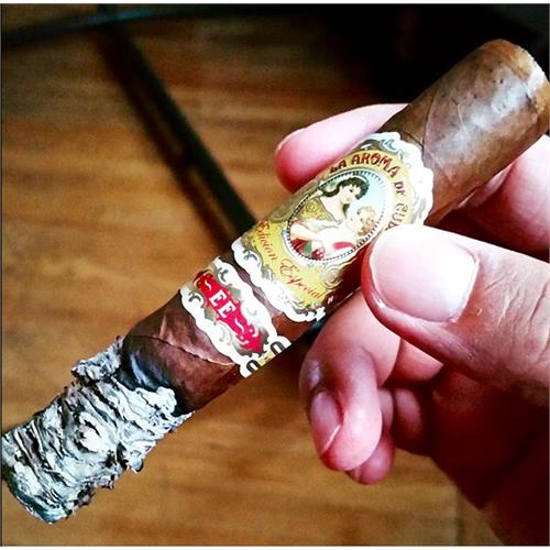 La Aroma de Cuba Edicion Especial No. 2 5  * 50