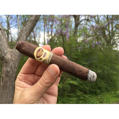 Padron 1926 Serie No. 2 Belicoso Maduro 5 1/2 * 52