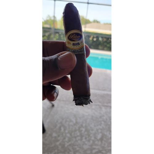 Padron 1926 Serie No. 2 Belicoso Maduro 5 1/2 * 52