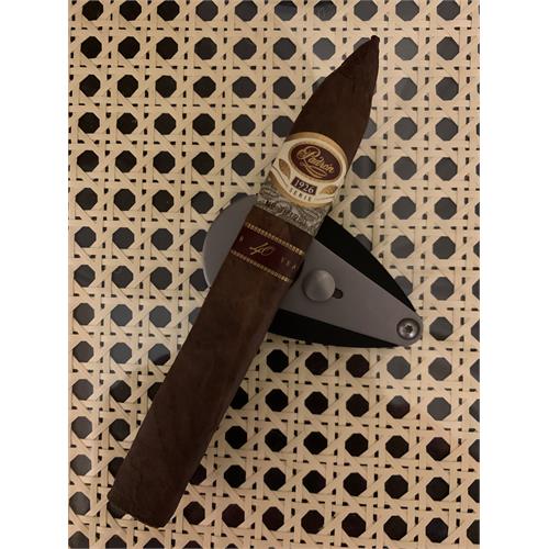 Padron 1926 Serie No. 40 Maduro 6 1/2 * 54