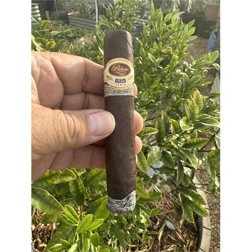 Padron 1926 Serie No. 9 Maduro 5 1/4 * 56