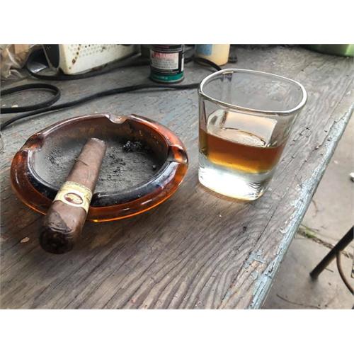 Padron 1964 Anniversary Corona Maduro 6  * 42