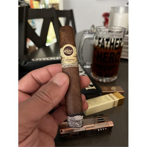 Padron 1964 Anniversary Exclusivo Maduro 5 1/2 * 50