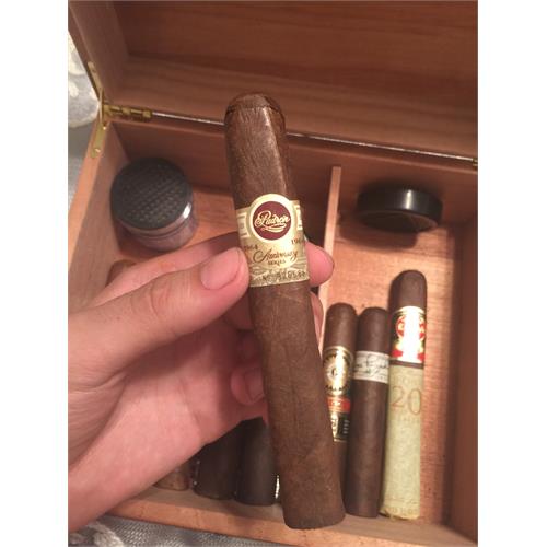 Padron 1964 Anniversary Exclusivo Maduro 5 1/2 * 50