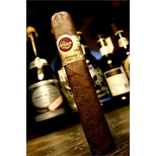 Padron 1964 Anniversary Principe Maduro 4 1/2 * 46