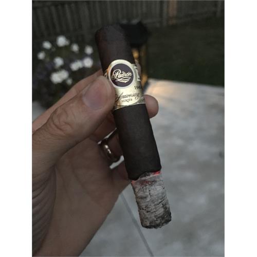 Padron 1964 Anniversary Principe Maduro 4 1/2 * 46