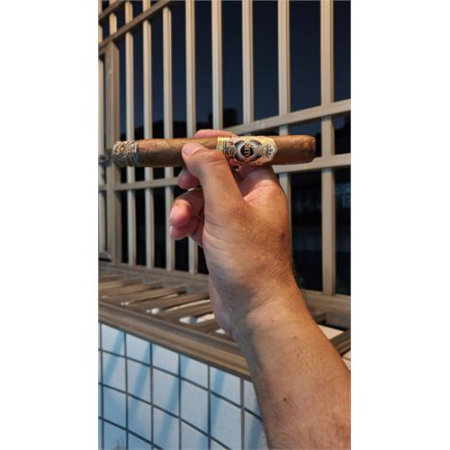 Ashton ESG 23-Year Salute 6 1/4 * 52