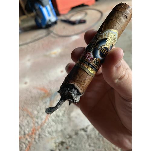 Ashton ESG 20-Year Salute 6 3/4 * 49