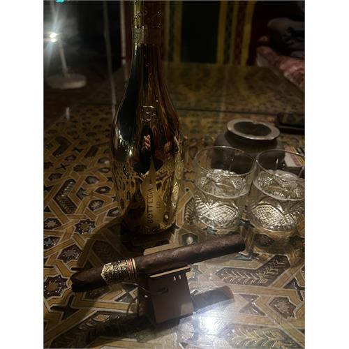 Ashton VSG Illusion 6 1/2 * 44