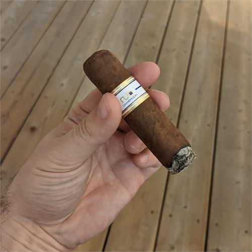 Nub Cameroon 358 3 3/4 * 58