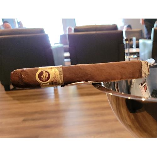 Padron 1964 Anniversary Imperial Maduro 6  * 54
