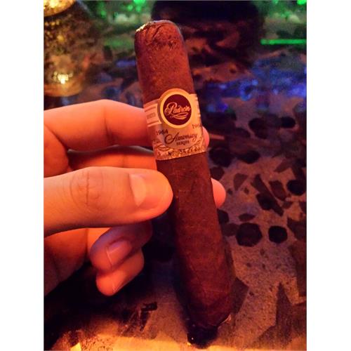 Padron 1964 Anniversary Imperial Maduro 6  * 54