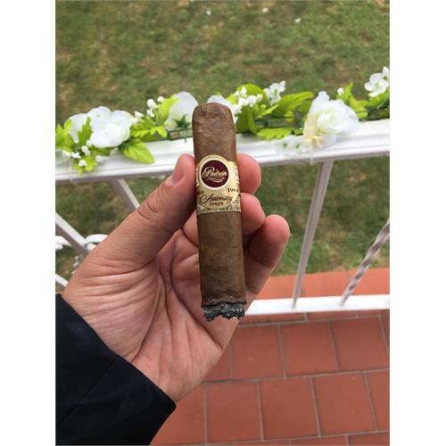 Padron 1964 Anniversary Imperial Natural 6  * 54