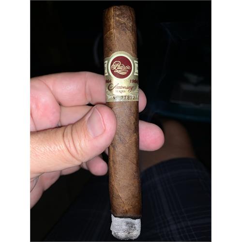 Padron 1964 Anniversary Imperial Natural 6  * 54