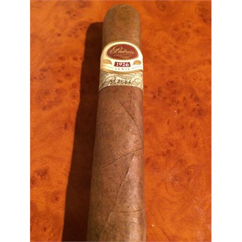 Padron 1926 Serie No. 1 Natural 6 3/4 * 54