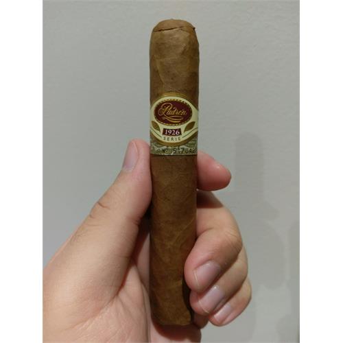 Padron 1926 Serie No. 9 Natural 5 1/4 * 56