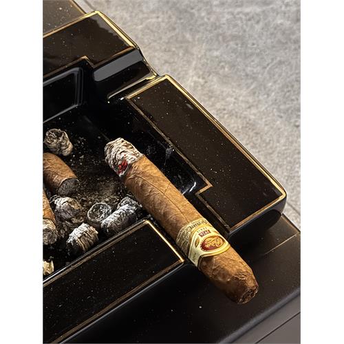 Padron 1926 Serie No. 2 Belicoso Natural 5 1/2 * 52