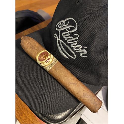 Padron 1926 Serie No. 2 Belicoso Natural 5 1/2 * 52