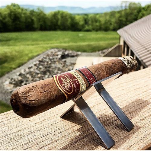 Padron Family Reserve No. 45 Maduro 6  * 52