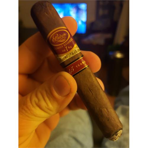 Padron Family Reserve No. 45 Maduro 6  * 52