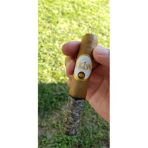 Oliva Connecticut Reserve Robusto 5  * 50