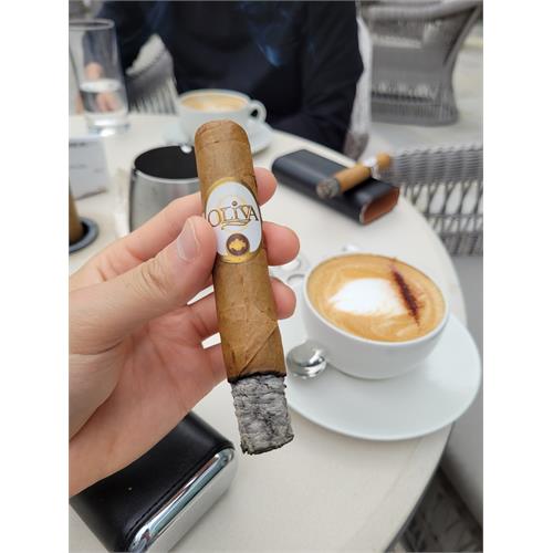 Oliva Connecticut Reserve Robusto 5  * 50