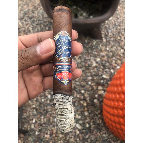 Don Pepin Garcia Black 1979 Robusto 5  * 50