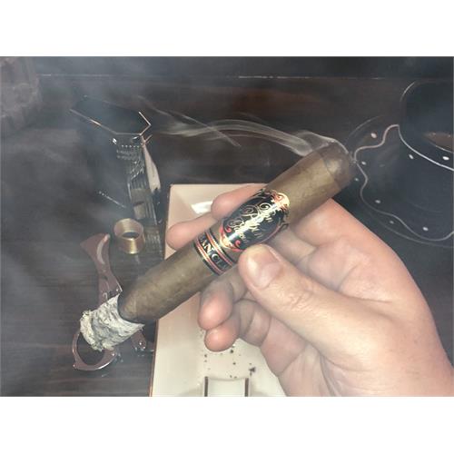 Don Pepin Garcia Black 2001 Toro Gordo 6  * 60