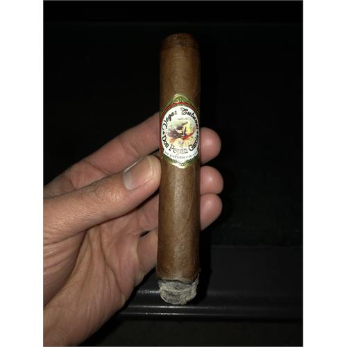 Don Pepin Vegas Cubanas Invictos 5  * 50