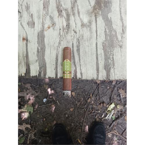 Don Pepin Vegas Cubanas Invictos 5  * 50