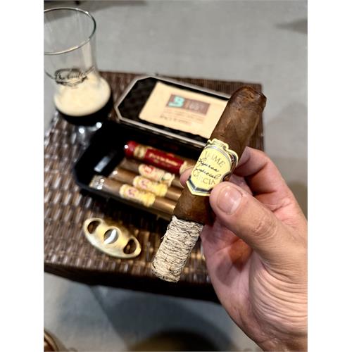 Jaime Garcia Reserva Especial Robusto 5 1/4 * 52