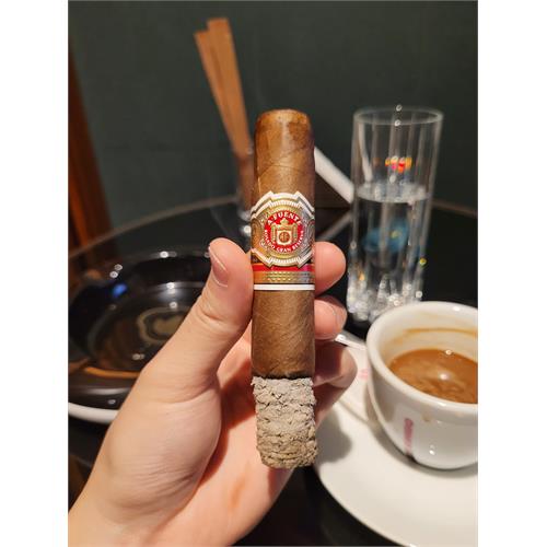 Arturo Fuente Rosado Sungrown Magnum R 52 5  * 52