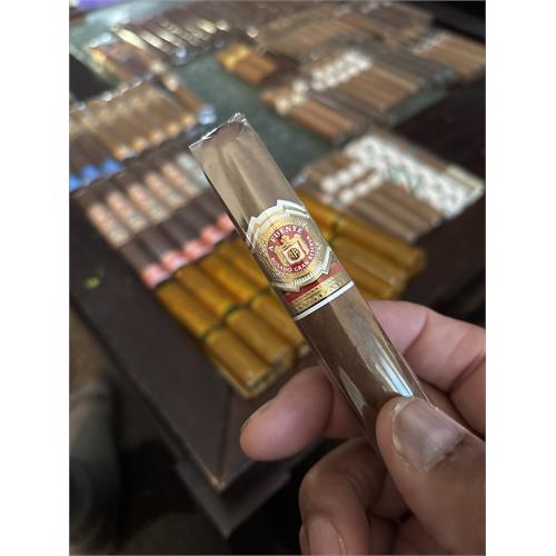Arturo Fuente Rosado Sungrown Magnum R 52 5  * 52
